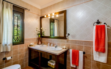 Clean and neat bathrooms