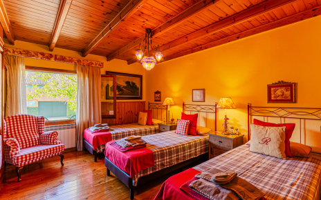 Bedroom 6 (annexe) - triple bedded