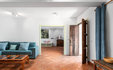 Sofa bed on lower ground floor