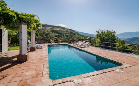 Piscina de 12 metros de largo