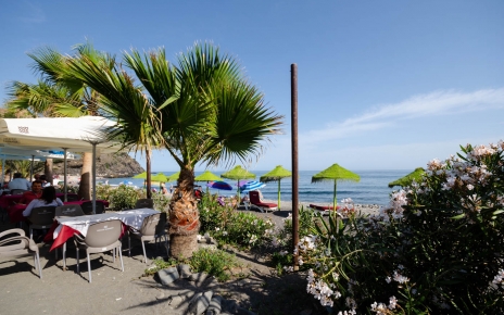 Conduce a playas con bares de pescado a 35 minutos