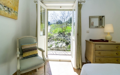 Dormitorio con terraza privada