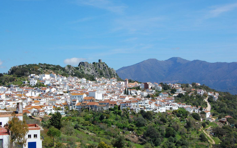 ¡El pueblo de Gaucín está a solo 200 metros!