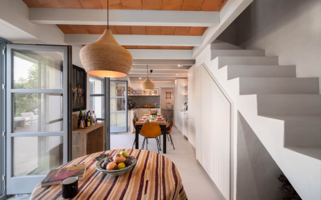 Open plan kitchen / dining area