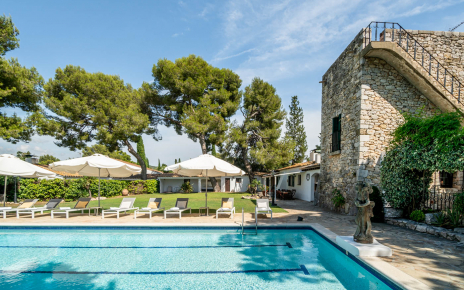 Piscina privada de 22 metros de largo