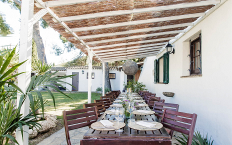 Mesa para comer al exterior