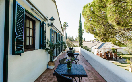 Terraza en primera planta (casa principal)