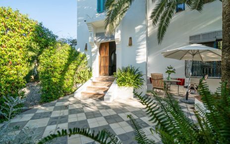 Entrada a la Casita (un dormitorio)