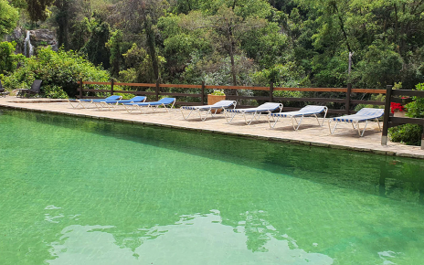 Es natural pero se mantiene para su uso de mayo a septiembre