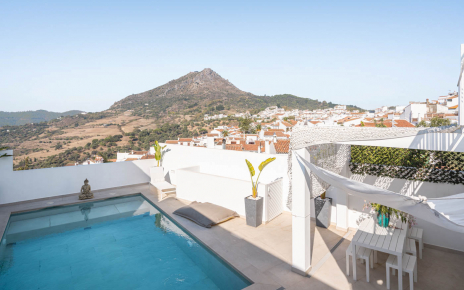 Tu alojamiento de lujo en Gaucín, a 30 mins del mar