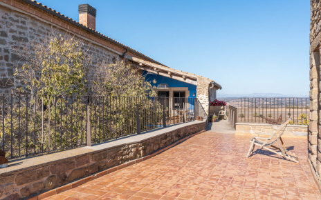 Terraza principal en primera planta