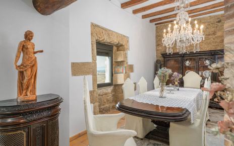 Zona formal de comedor en planta primera