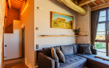 Nivel medio en Torre (anexo) con habitación y baño