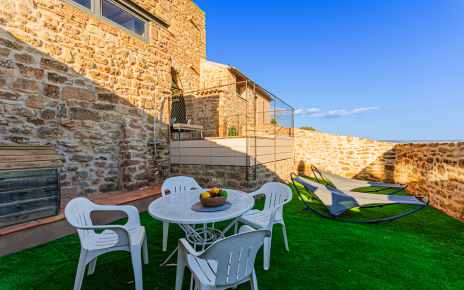 Zona de relax y de comida al aire libre en La Torre (anexo)
