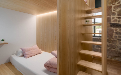 Two modern bunk beds (best for children)