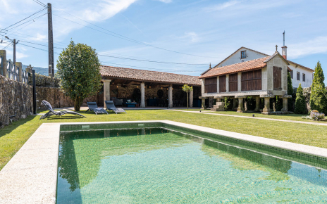 Piscina de filtración salina