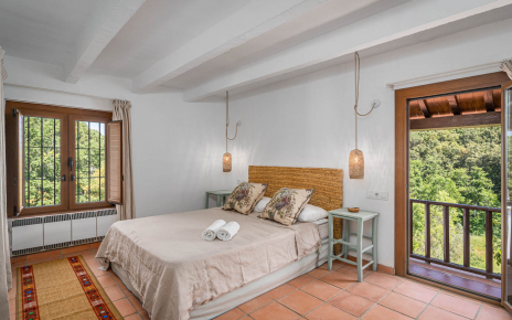 Habitación con balcón