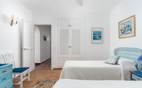 Ground floor bedroom