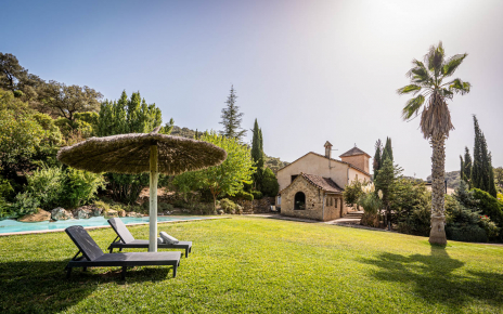 Ubicación privada con jardines