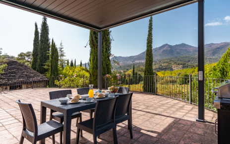 Porche en casas principal