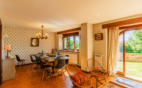 Dining/living area with access to gardens