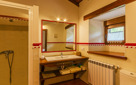 En suite facilities twin beded room