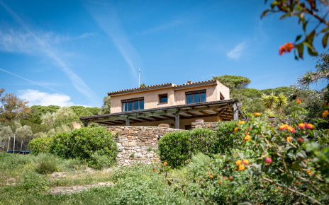 Rodeada de naturaleza