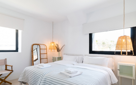 Suite 1 - El almendro desnudo