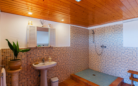 Pool toilet (outdoors)