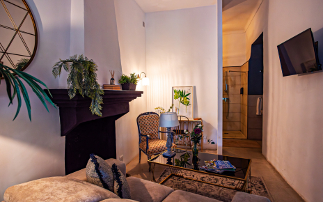 Suite 2 - Salón con acceso a baño