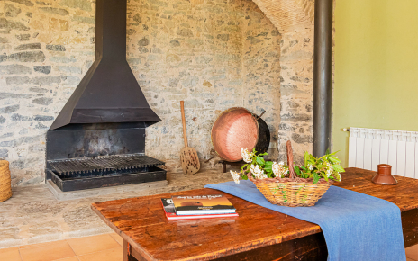 Chimenea para noches acogedoras en el invierno