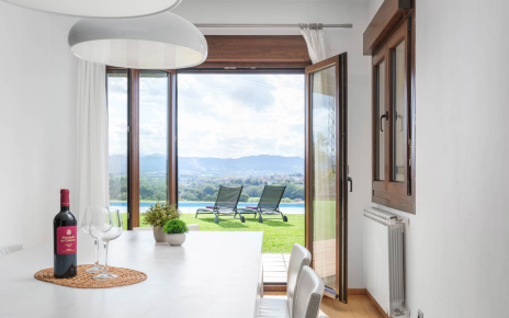 Mesa de comedor con vistas