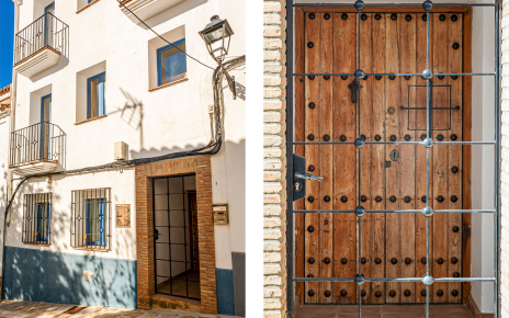 Puerta de entrada desde una calle de Gaucín