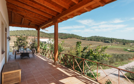 Small children should be supervised