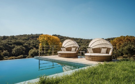 Furnished terrace next to pool