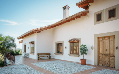 Main entrance and door to your villa