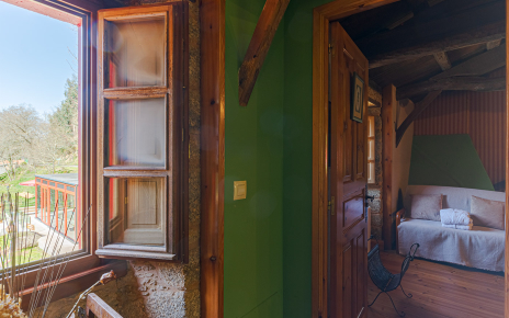 Distribuidor con dormitorio 2 y 3 a ambos lados