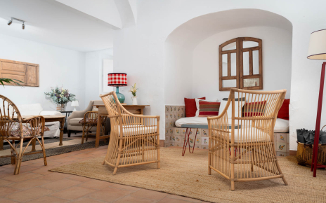 Sitting area on ground floor