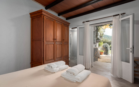 Direct access to outdoor areas