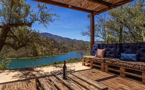 Impressive views of Beznar lake/reservoir