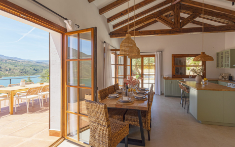 Indoor and outdoor living facilities