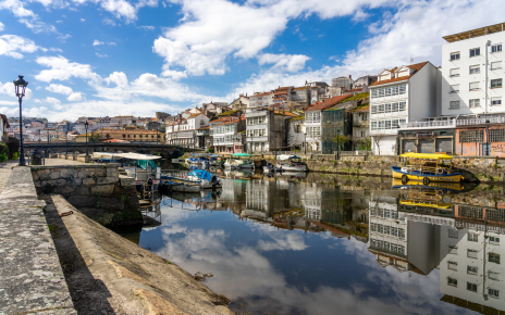 Betanzos is a wonderful town 30 min away