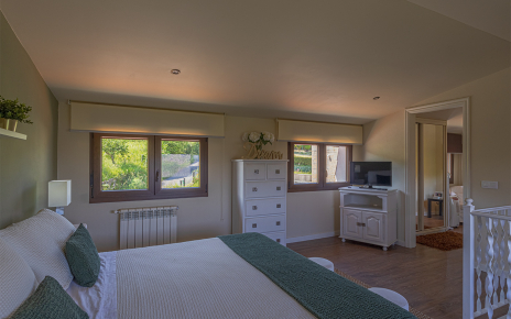 Bedroom 3 with bathroom