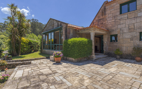 Patio/access to your holiday home