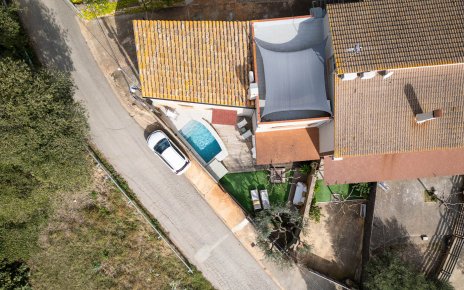 Tu casita rural está en un pueblecito tranquilo