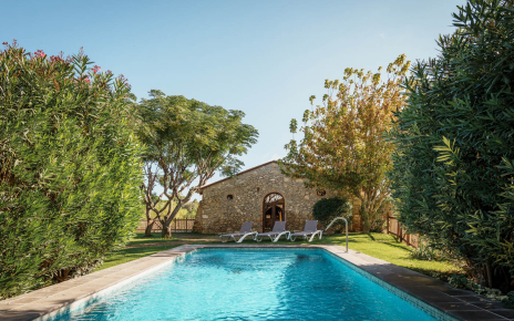 Piscina (zona de almacenamiento al final)