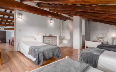 Habitación 9 para 5 niños en planta superior