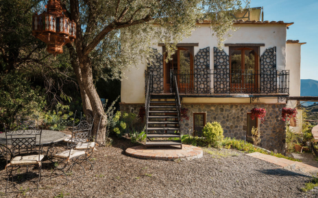 Salón en primera planta con salida a jardines