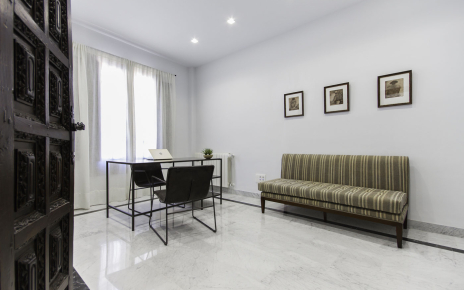 Oficina en planta baja para teletrabajo