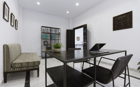 Oficina en planta baja para teletrabajo
